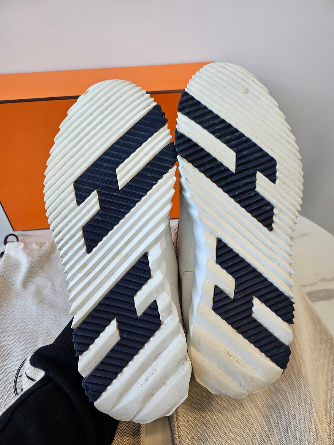 에르메스 바운싱 스니커즈 41사이즈 상품이미지3