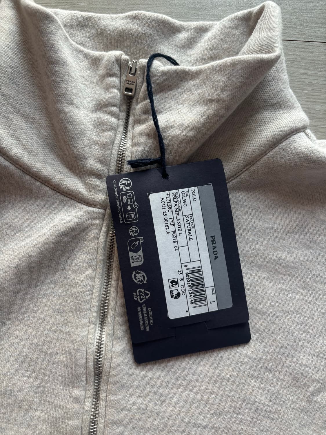 프라다 하이넥 하프집업 맨투맨 아이보리(L) 상품이미지6