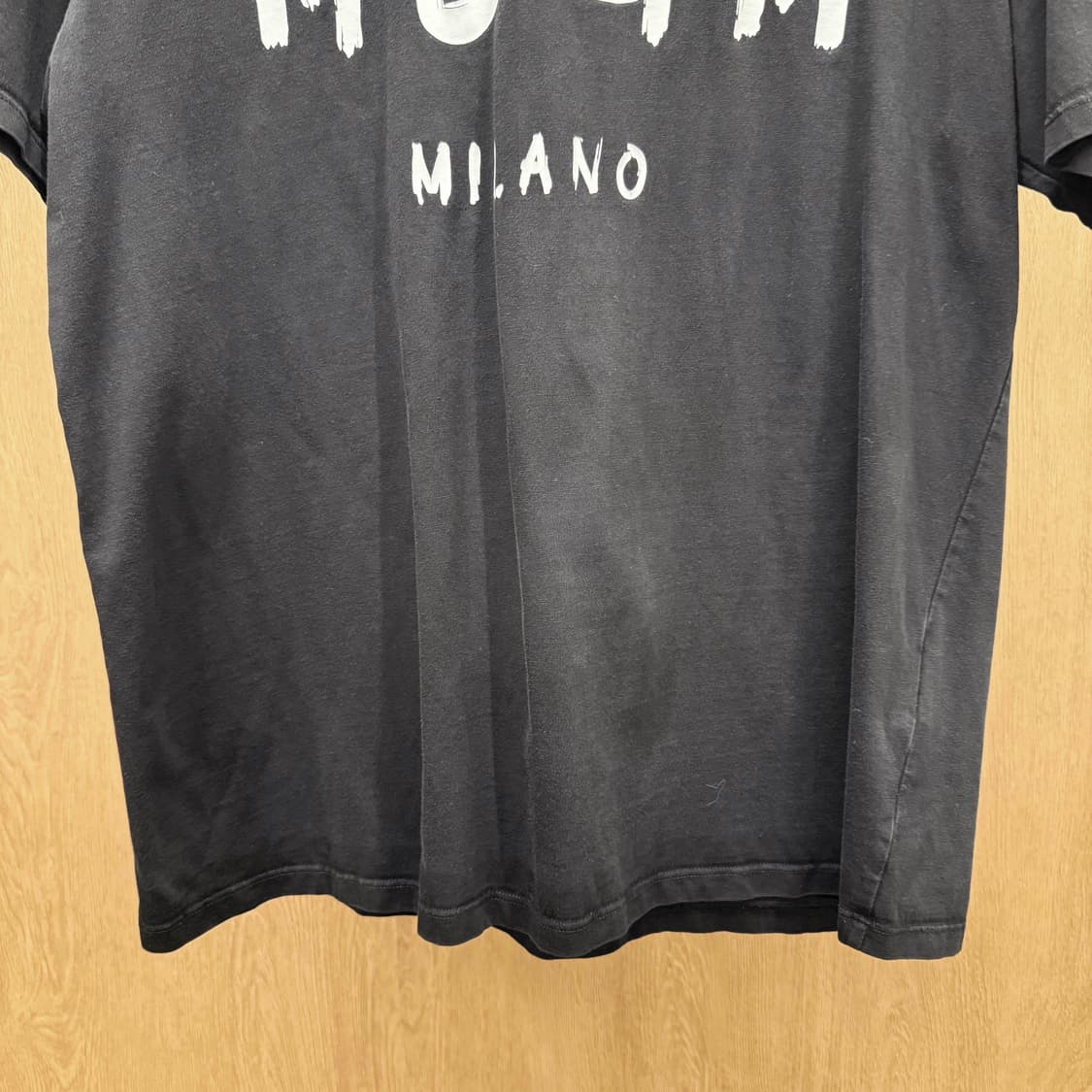 MSGM 밀라노 빅로고 프린트 반팔 티셔츠 라운드넥 블랙 상품이미지5