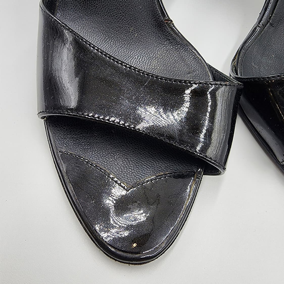 샤넬 블랙 페이던트 도르세이 CC로고 오픈토 힐 G25878 37 상품이미지5