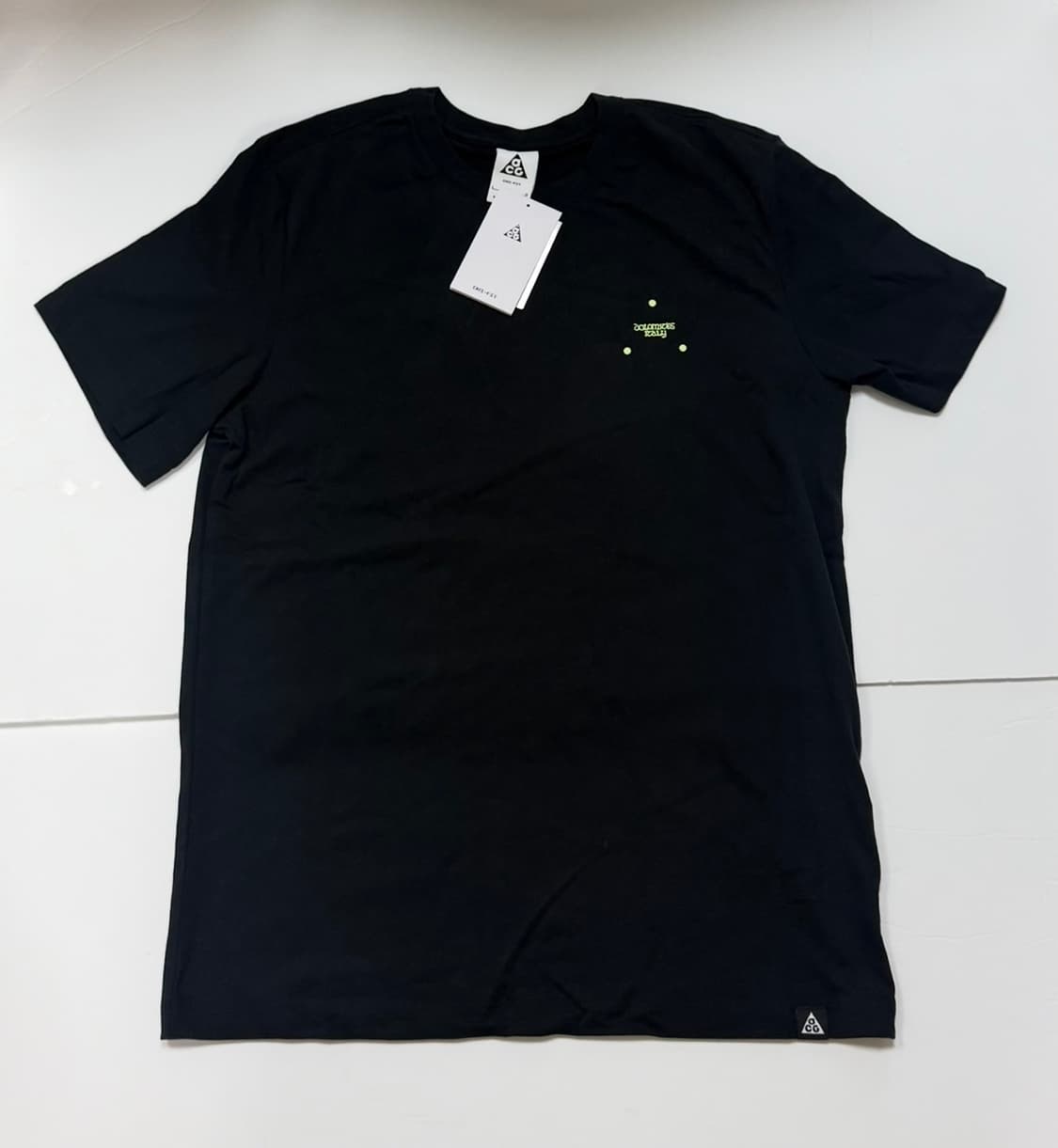 나이키 ACG 반팔  상품이미지1