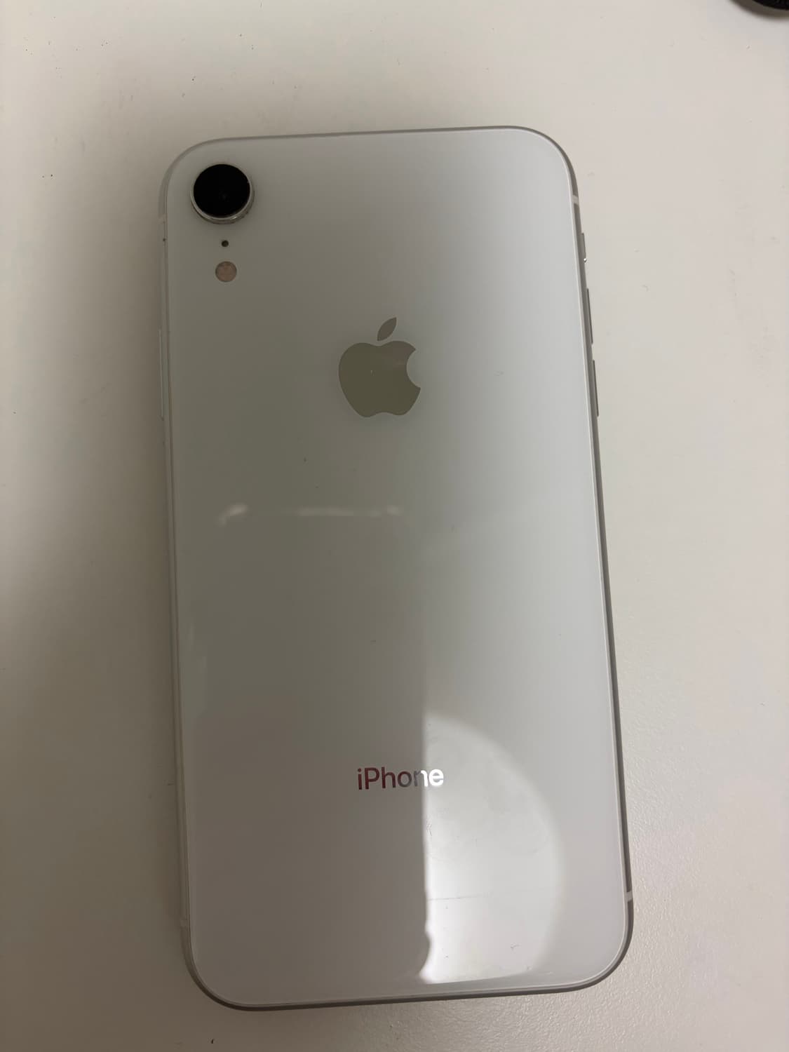 아이폰xr 화이트 64기가 팝니다 상품이미지1