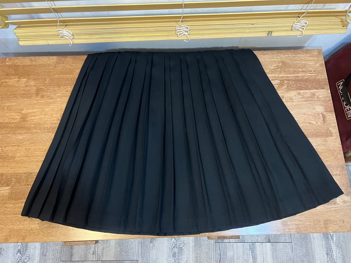 손석화 디자이너 부티크 여성 블랙 플리츠스커트 미디스커트  상품이미지4