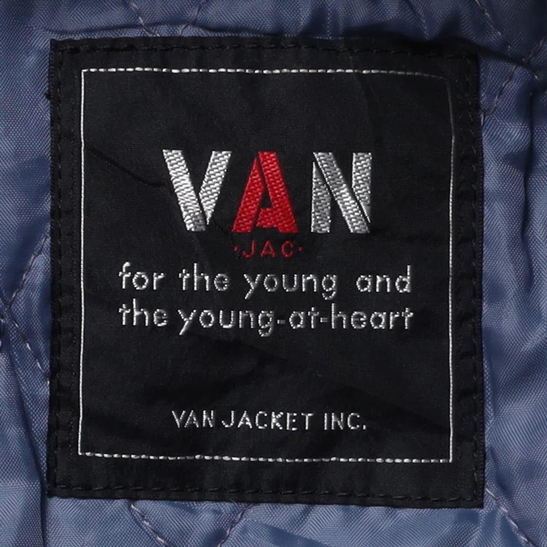 Van Jac Embroidered Varsity Jacket 

 상품이미지7