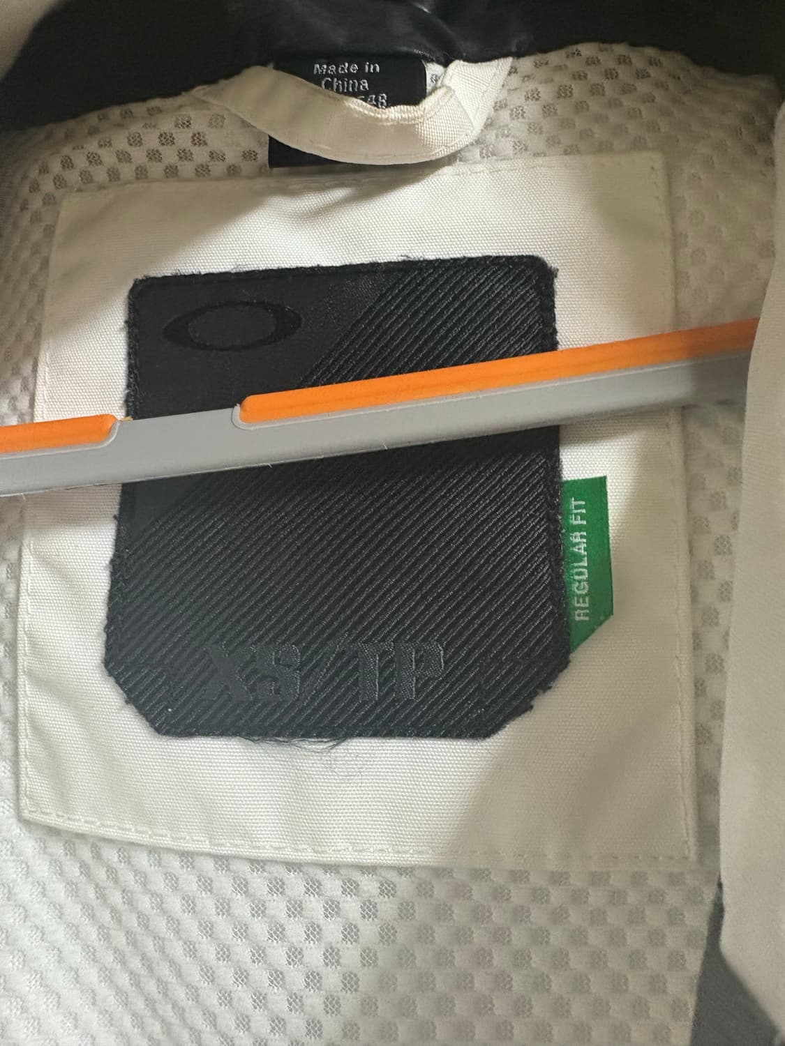 오클리 바람막이 xs 상품이미지2