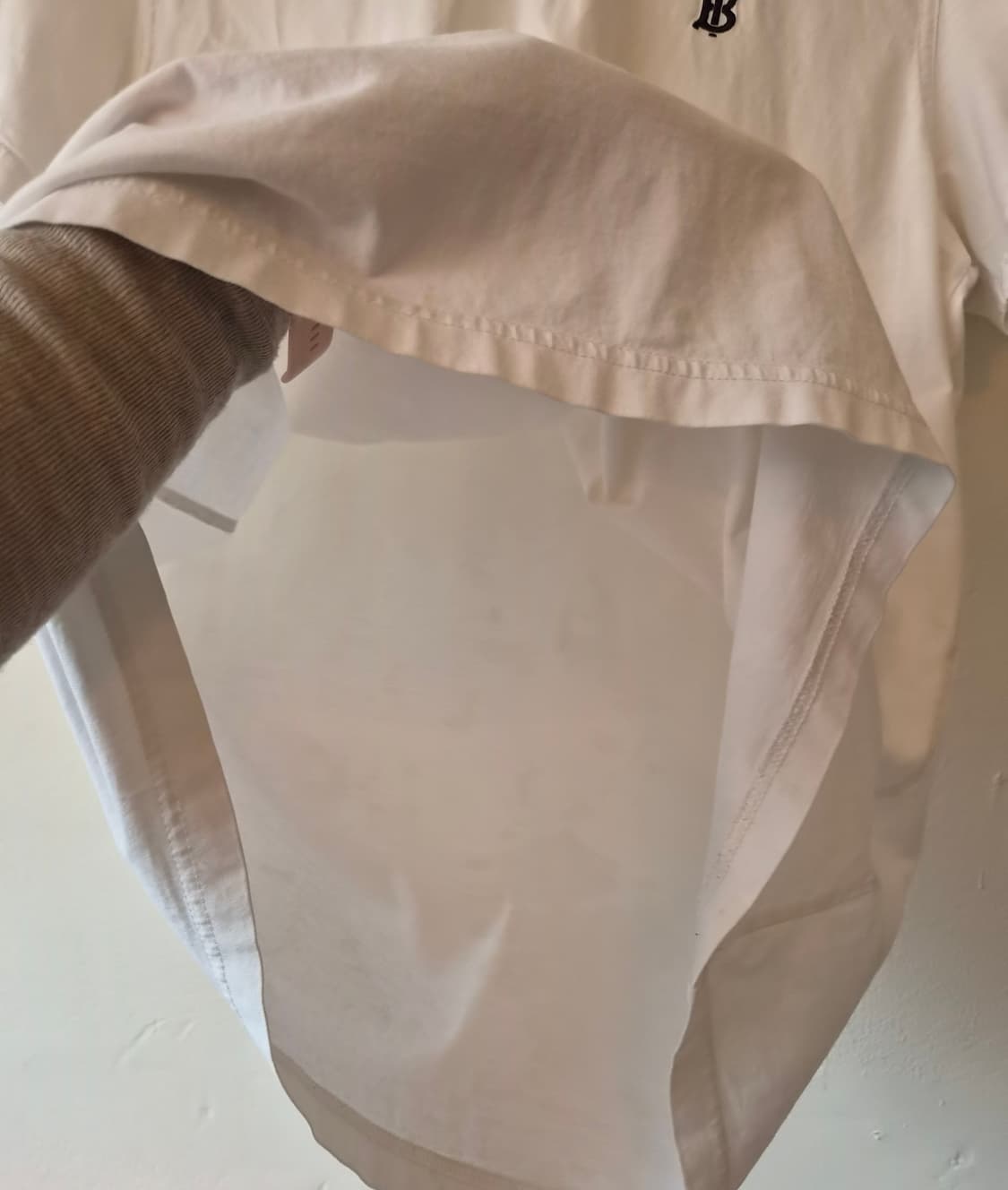 버버리 남성 화이트 라운드반팔티셔츠
 상품이미지5