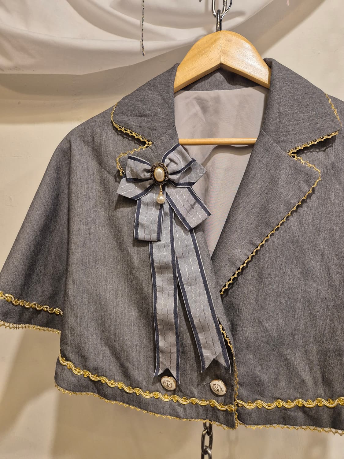 mcluster 리본 아일렛 진주 그레이 케이프 원피스 상품이미지4