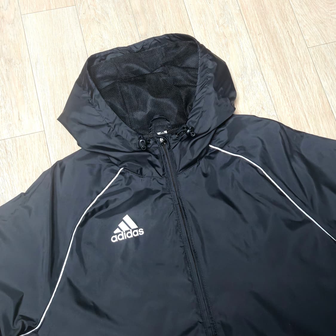 L) 아디다스 삼선 후드 바람막이  블랙 상품이미지3