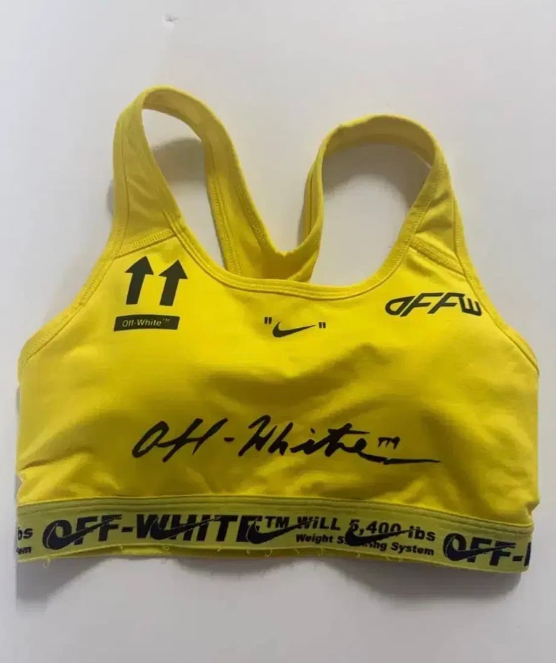 나이키 여성 오프화이트 브라탑 nike 중고 상품이미지1