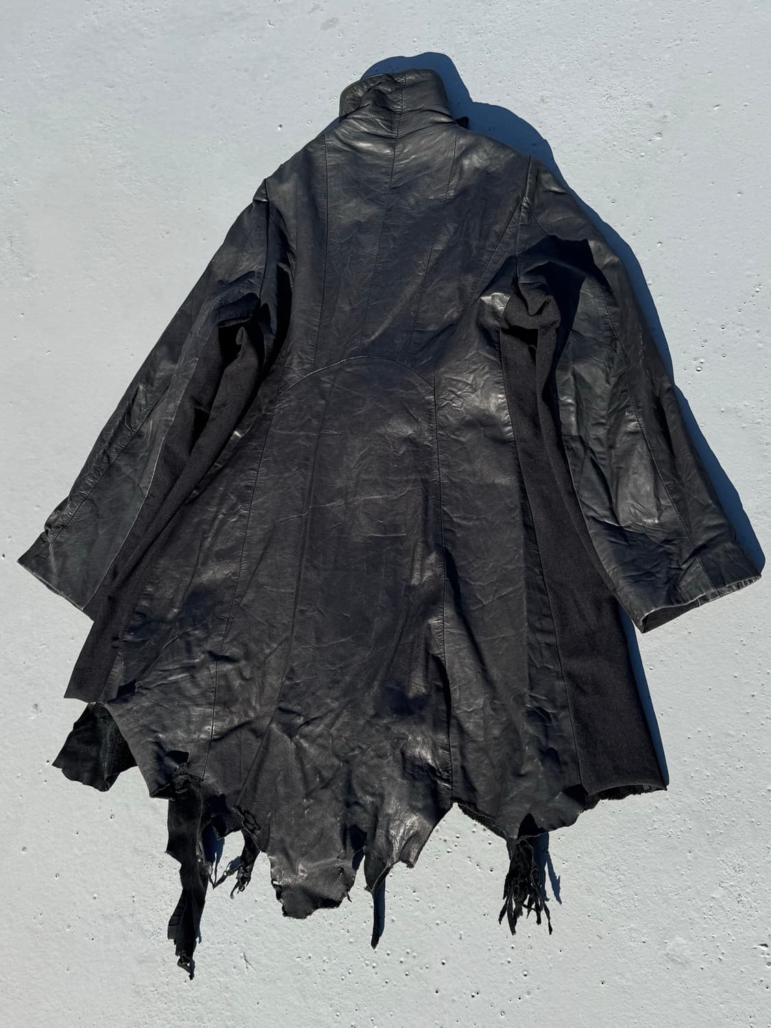 Yasuyuki Ishii Distressed Leather Coat 상품이미지4