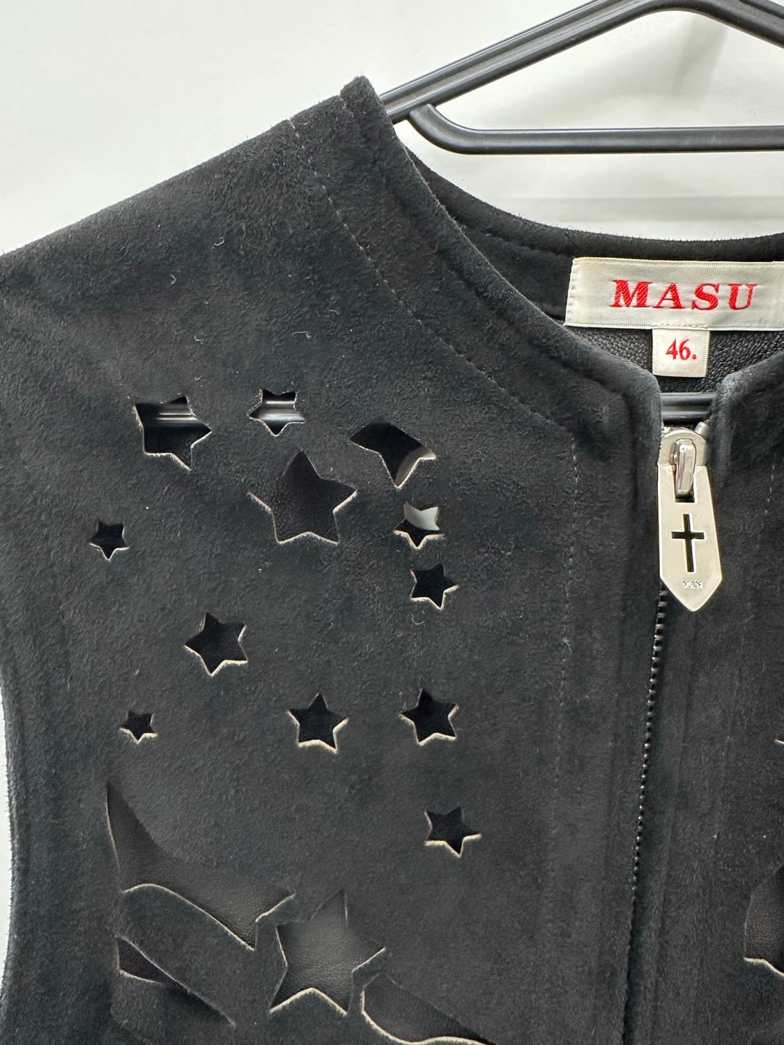 [MASU] Fringe Cut-Out Suede Vest 상품이미지3