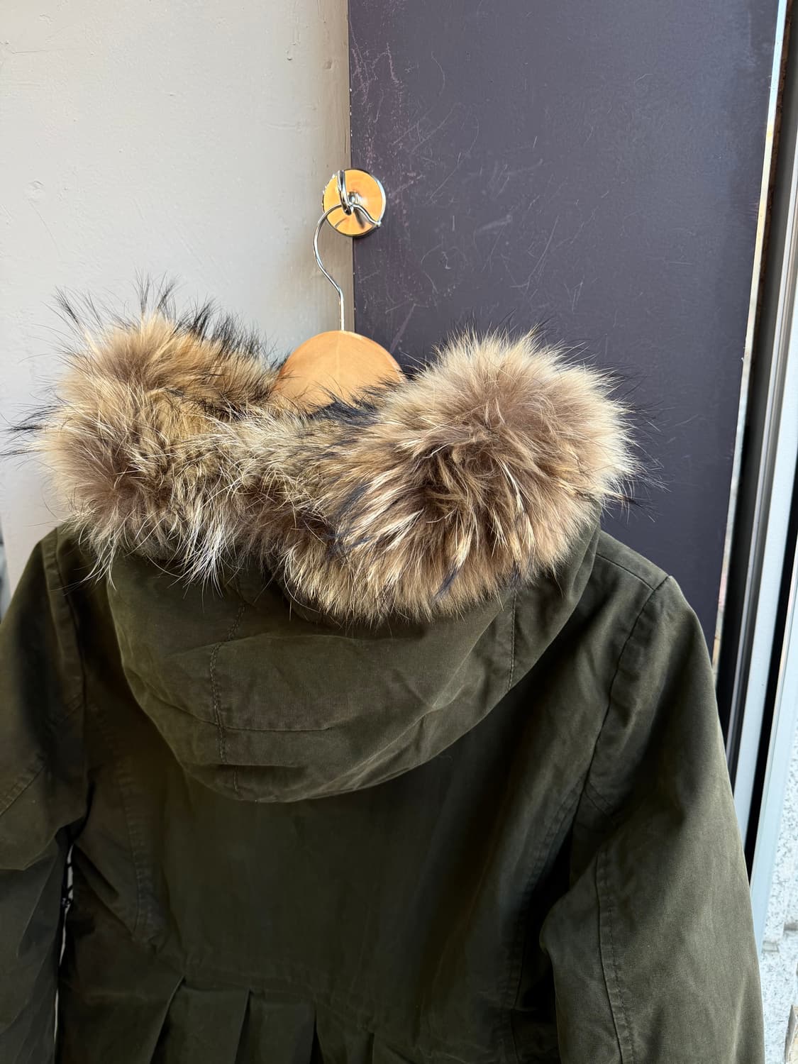 4/ 몽클레어 EVANTHIA 구스다운 퍼 야상 패딩 상품이미지9