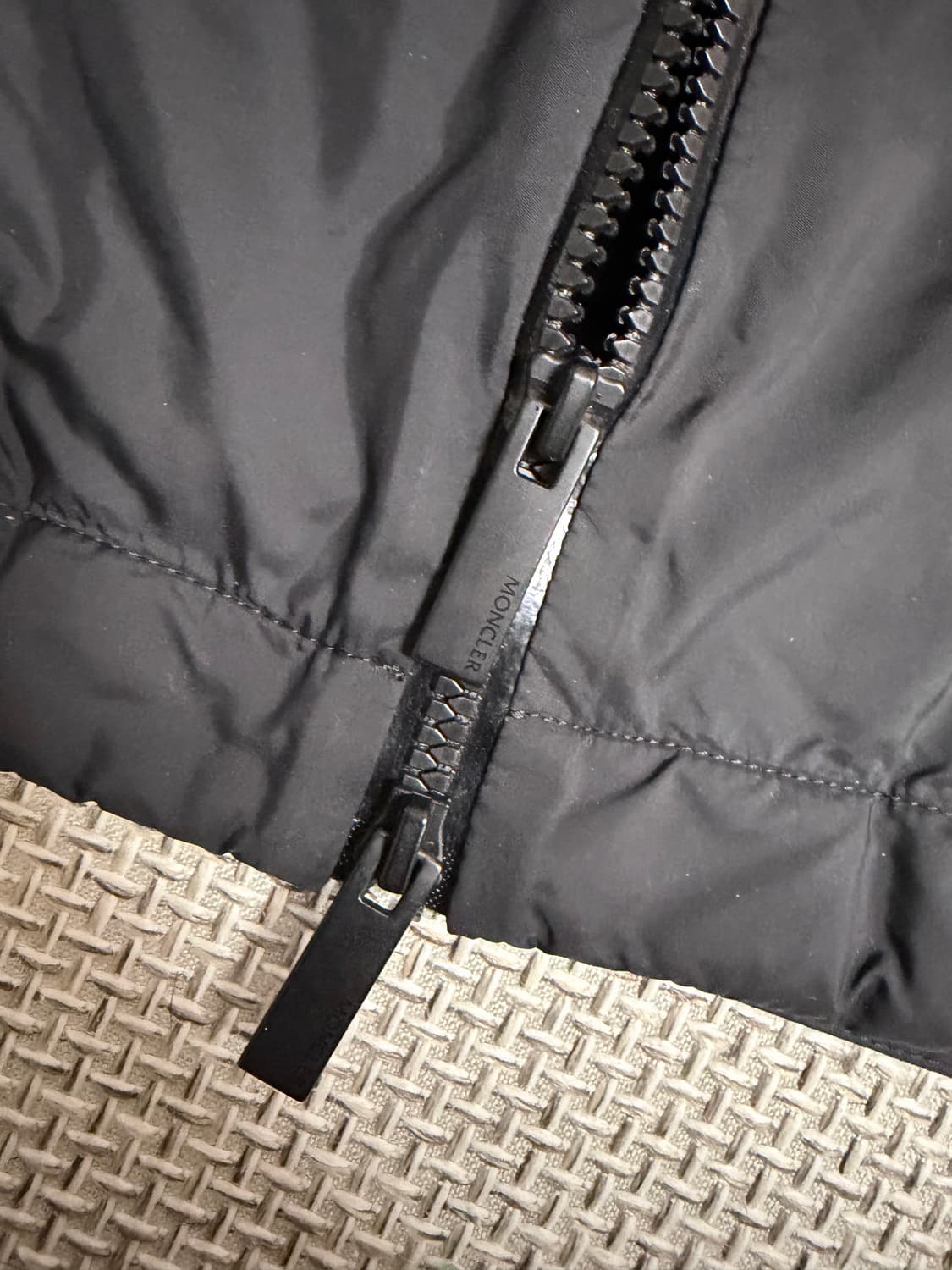 [24ss/새상품급]백화점판 몽클레어 주니치 바람막이 4사이즈 상품이미지4