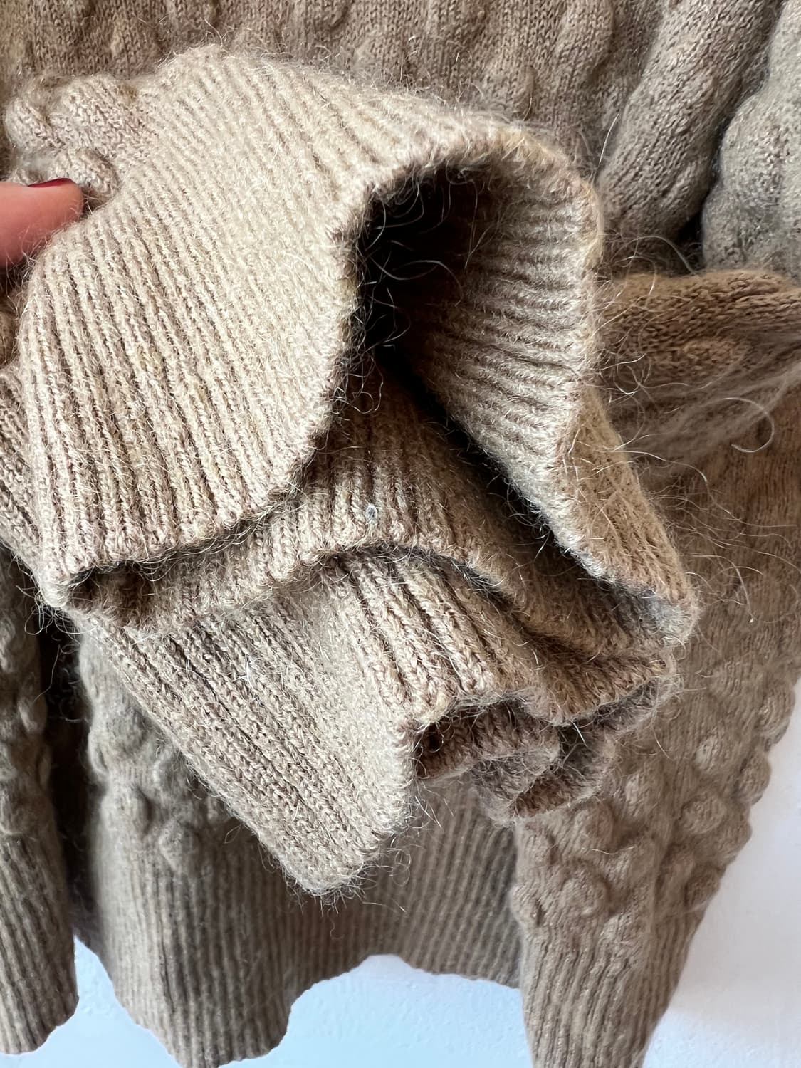 코스 COS 남성 카멜베이지 라운드울니트 울코튼니트 상품이미지4