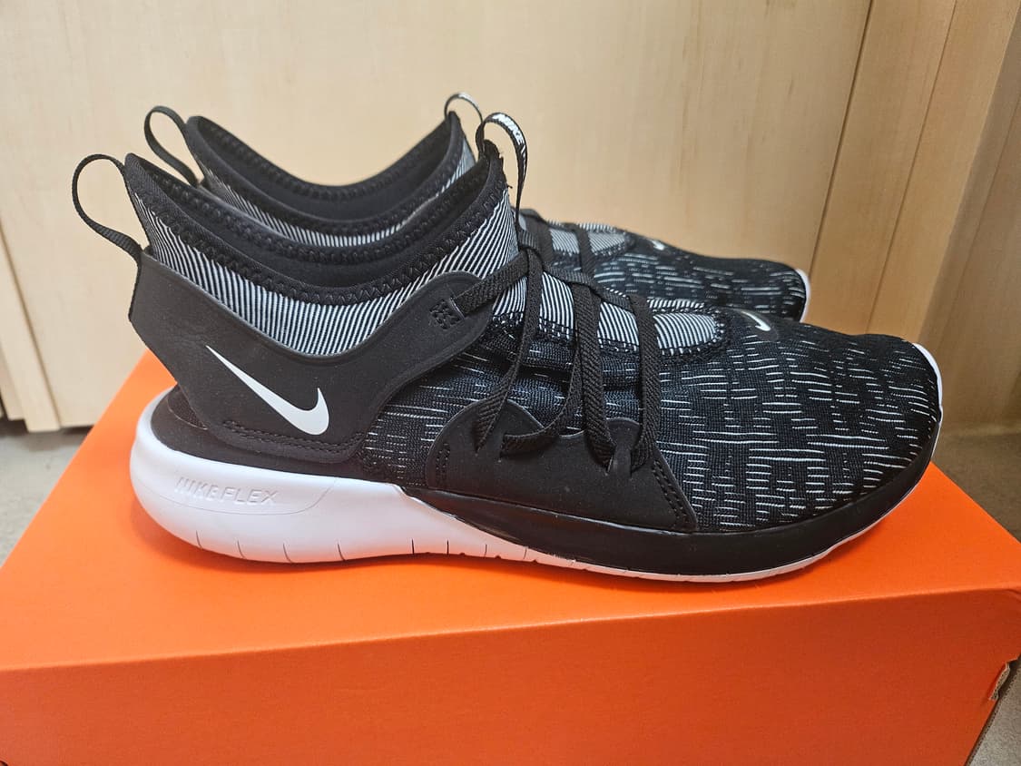 나이키 플렉스 컨택트 3 러닝화 280mm 상품이미지1