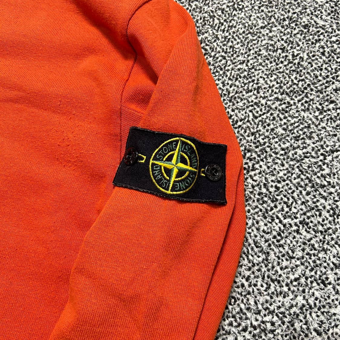 스톤 아일랜드(Stone Island) 오렌지 크루넥 니트 상품이미지5