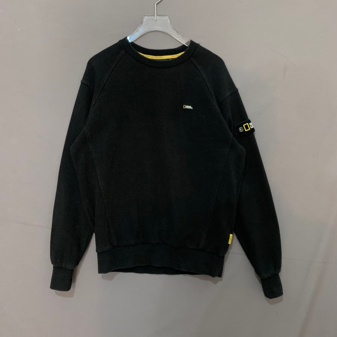 S 내셔널지오그래픽 공용 세미 오버핏 와펜 맨투맨 상품이미지2