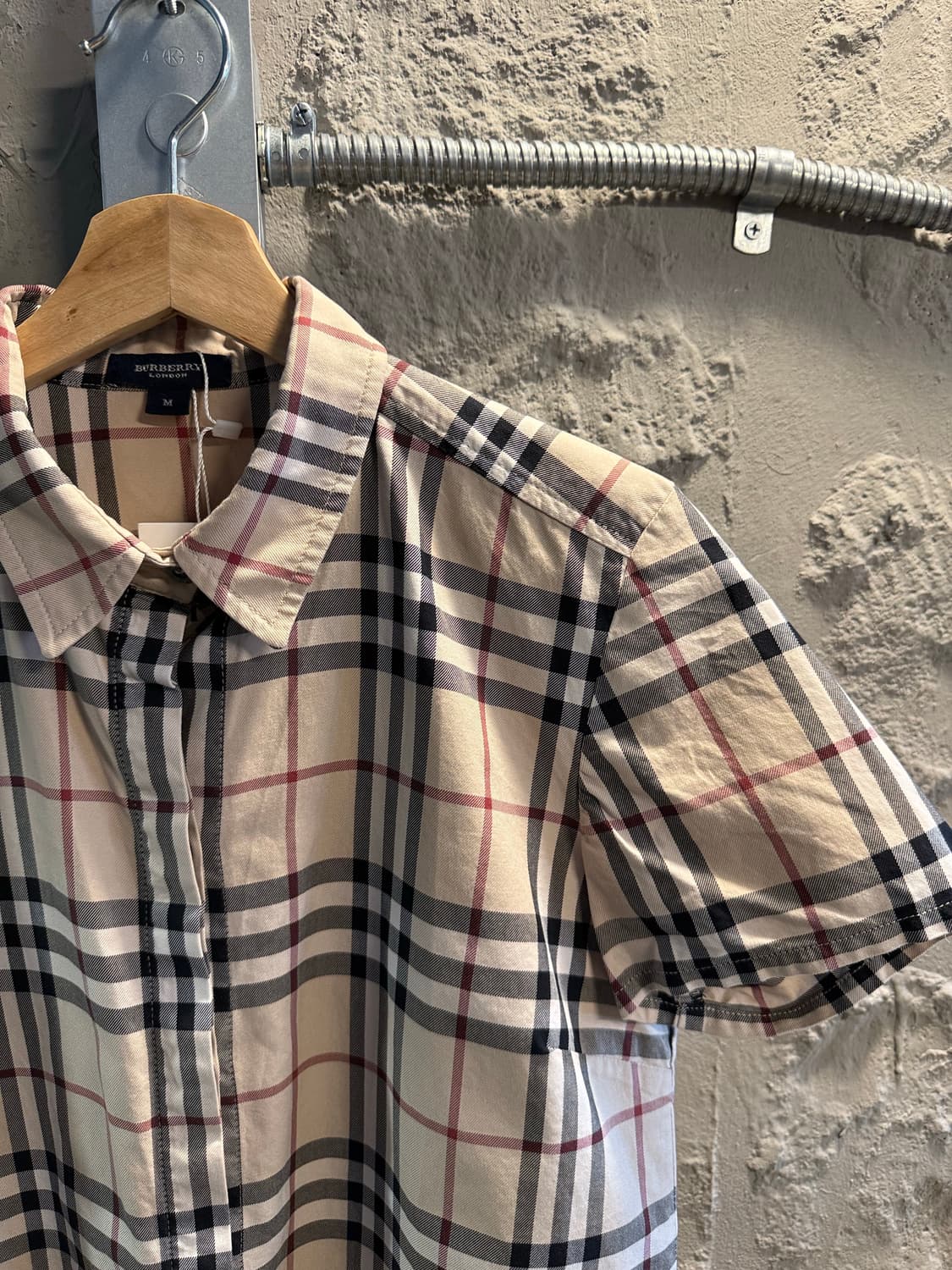 M 버버리 BURBERRY 런던 노바체크 반팔 셔츠 베이지 상품이미지3