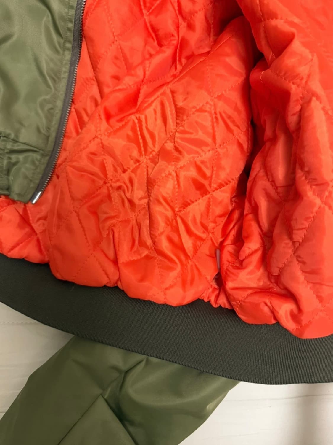 더미스터리호텔 크롭항공점퍼 상품이미지3