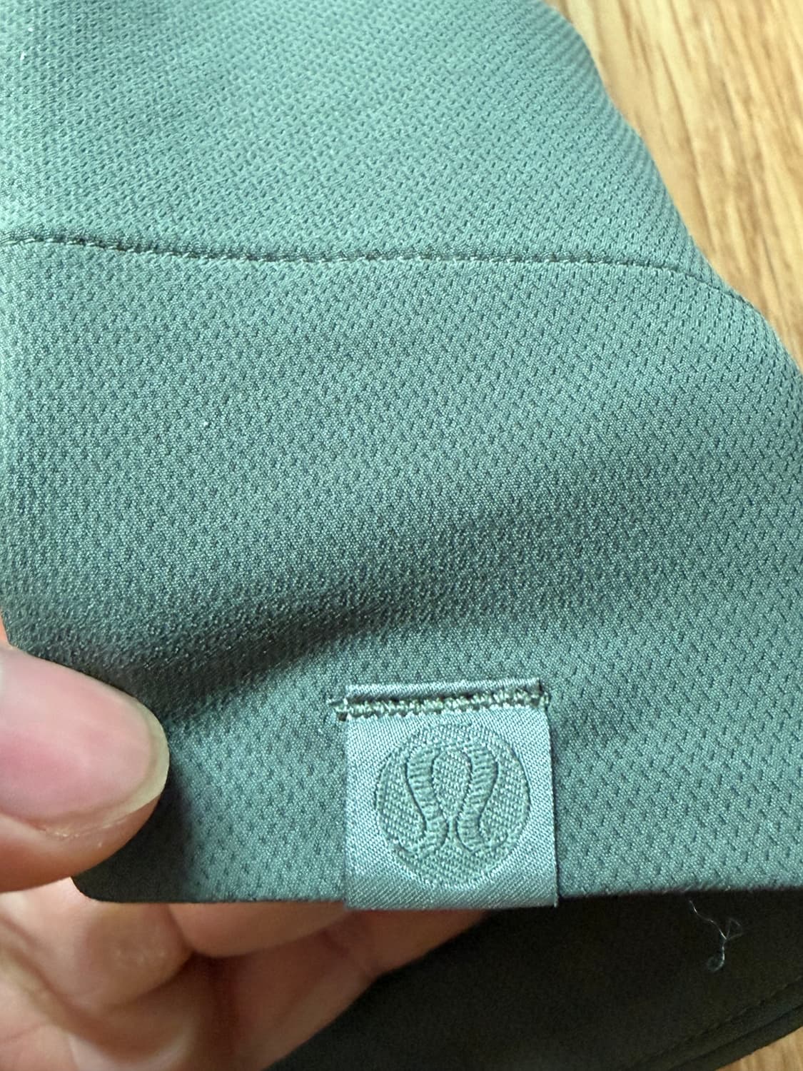 룰루레몬 카키 셔츠  상품이미지2