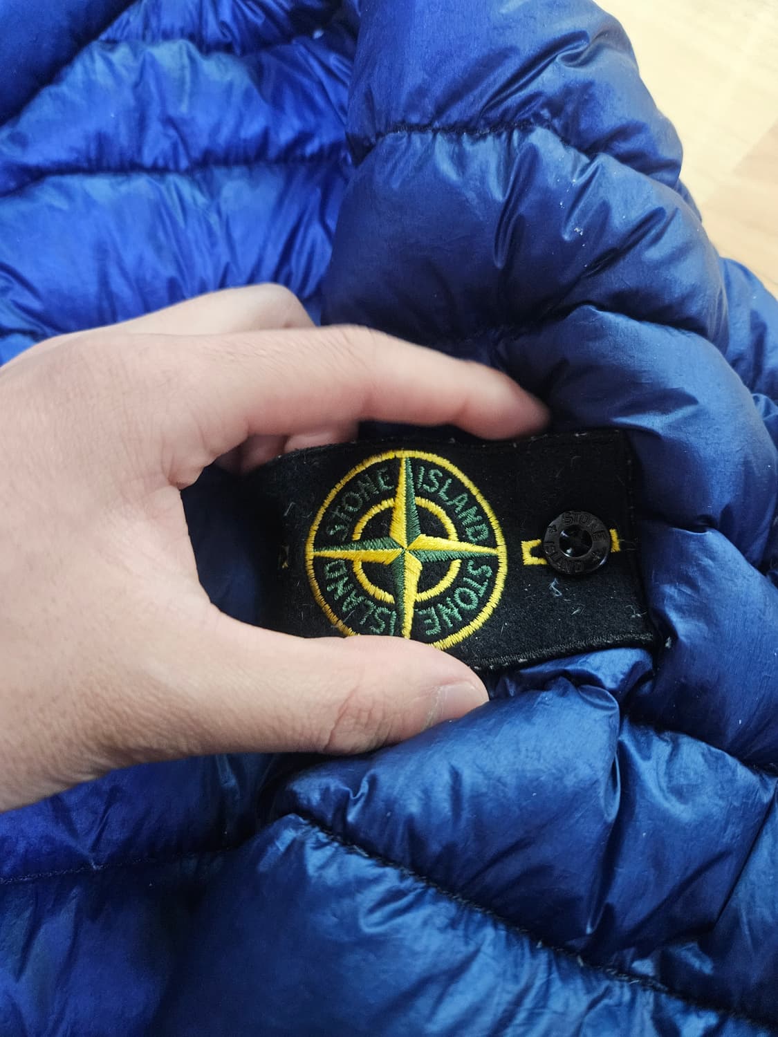 정품) 스톤아일랜드 가먼트다이 구스다운 경량 패딩 s사이즈 상품이미지3