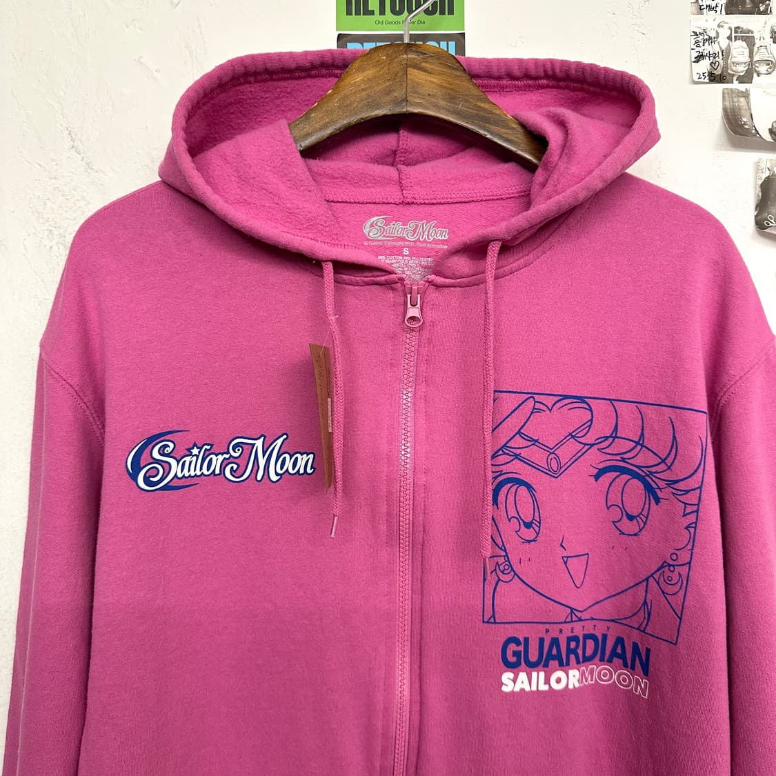 세일러문 오피셜 후드 집업 상품이미지2