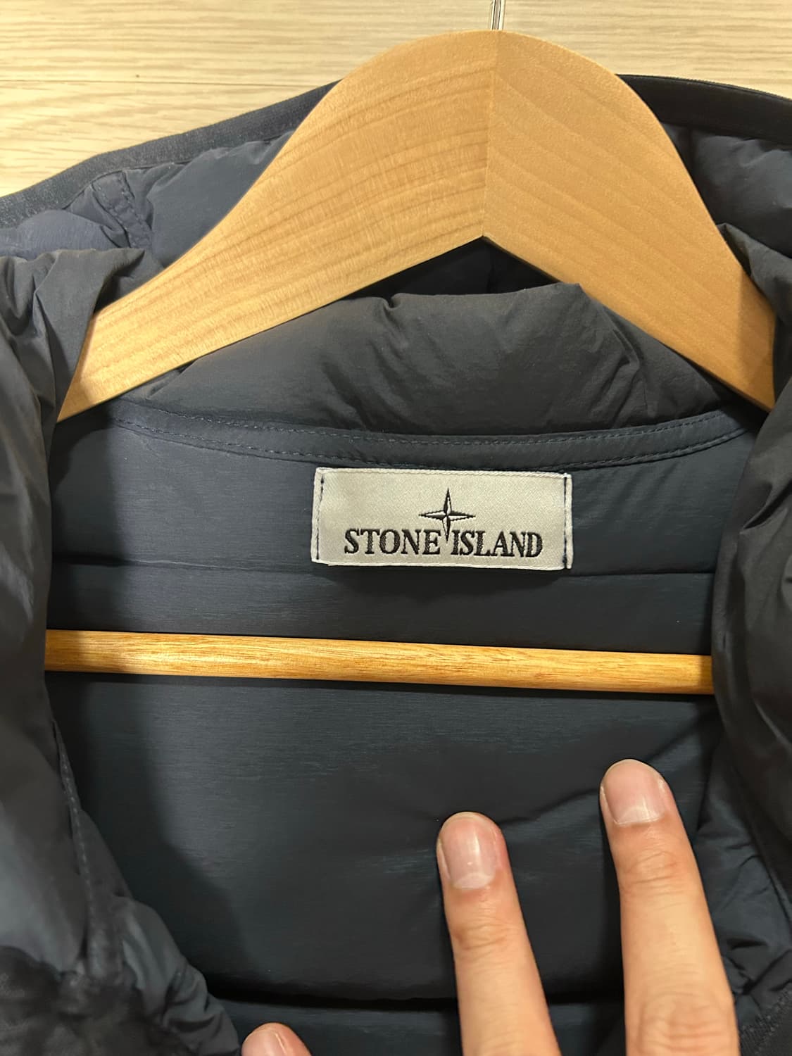 23FW 심리스 터널 나일론 다운 네이비 M 판매 상품이미지3