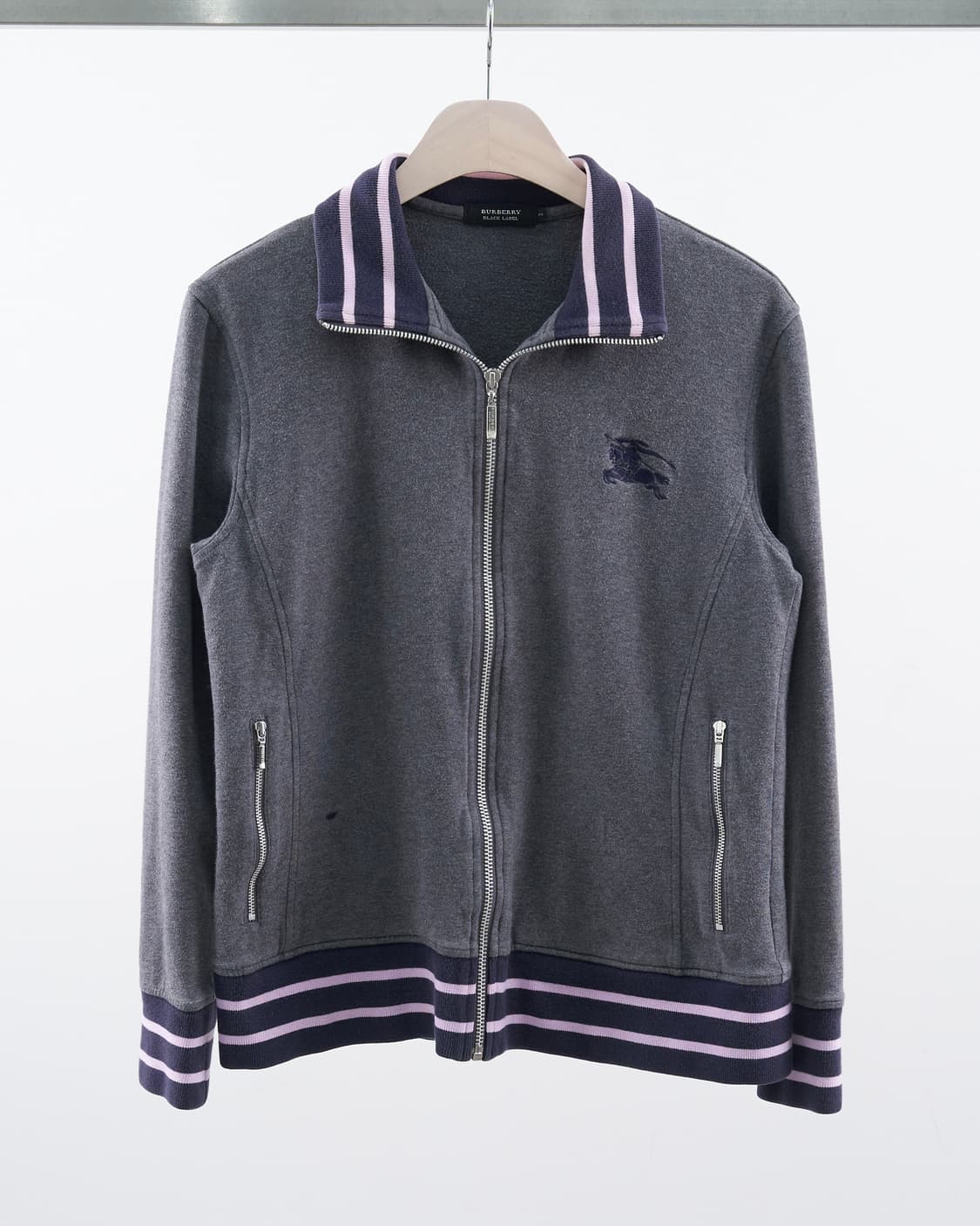 Burberry 블랙라벨 자카드 그랙픽 집업 상품이미지2