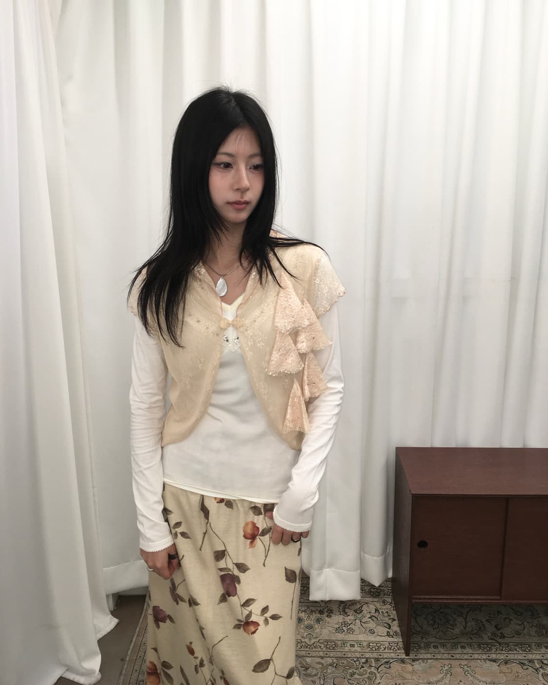 아이보리 프릴 가디건 상품이미지1