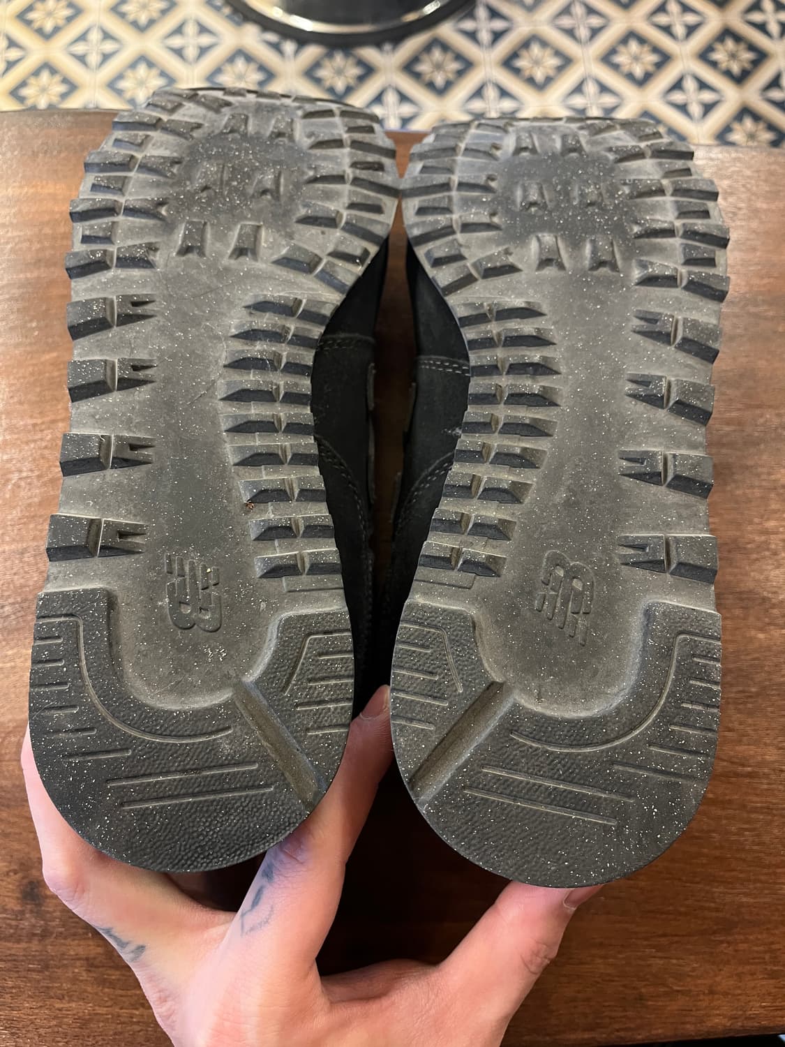 뉴발란스 574 트리플블랙 280 상품이미지3