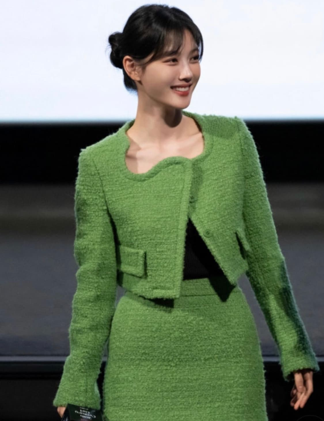 택O) [s] 렉토 홀리데이 부클 커브드 넥 크롭 자켓 [태연 착용] 상품이미지2