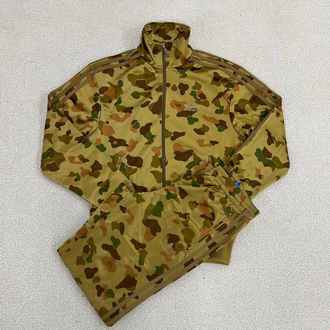 85 아디다스 카모 파이어버드 세트 0130M1 상품이미지1