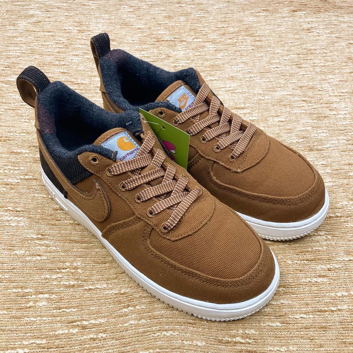 나이키 x 칼하트 에어포스1 로우 상품이미지1