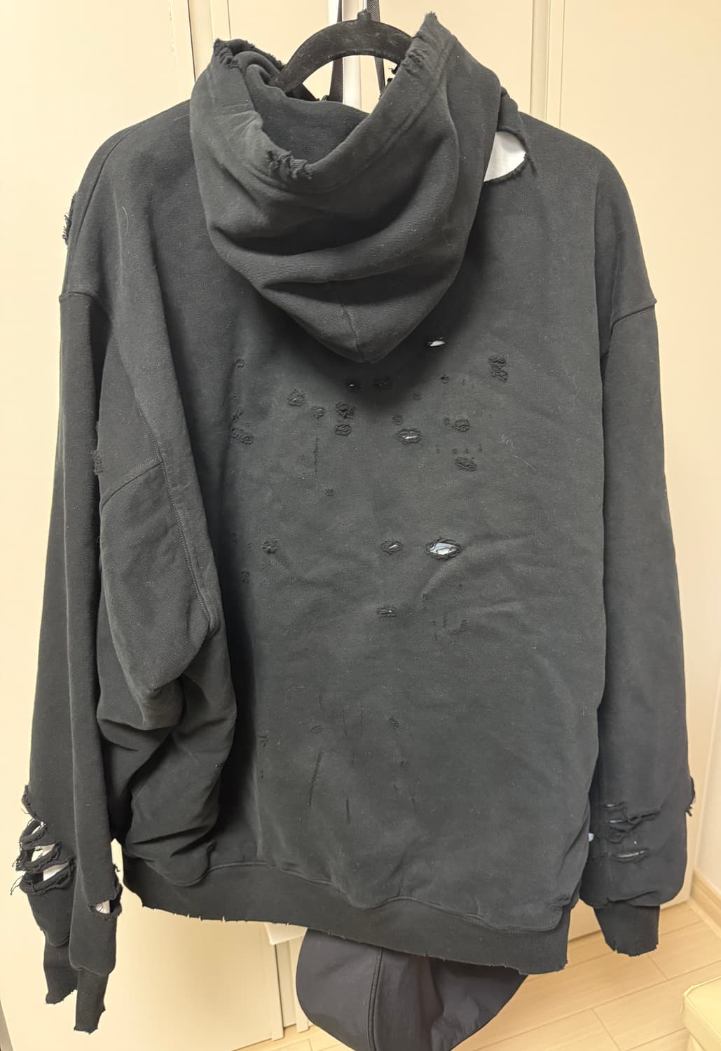 발렌시아가 디스트로이드 후드 xxs 상품이미지2