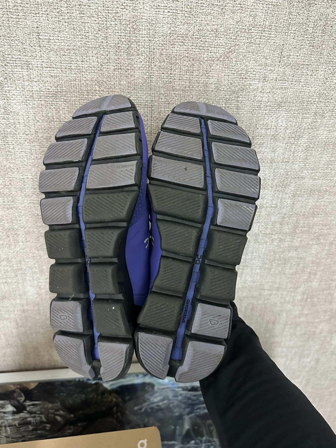 10.5) 온러닝 Cloud X 3 AD Blueberry 상품이미지3