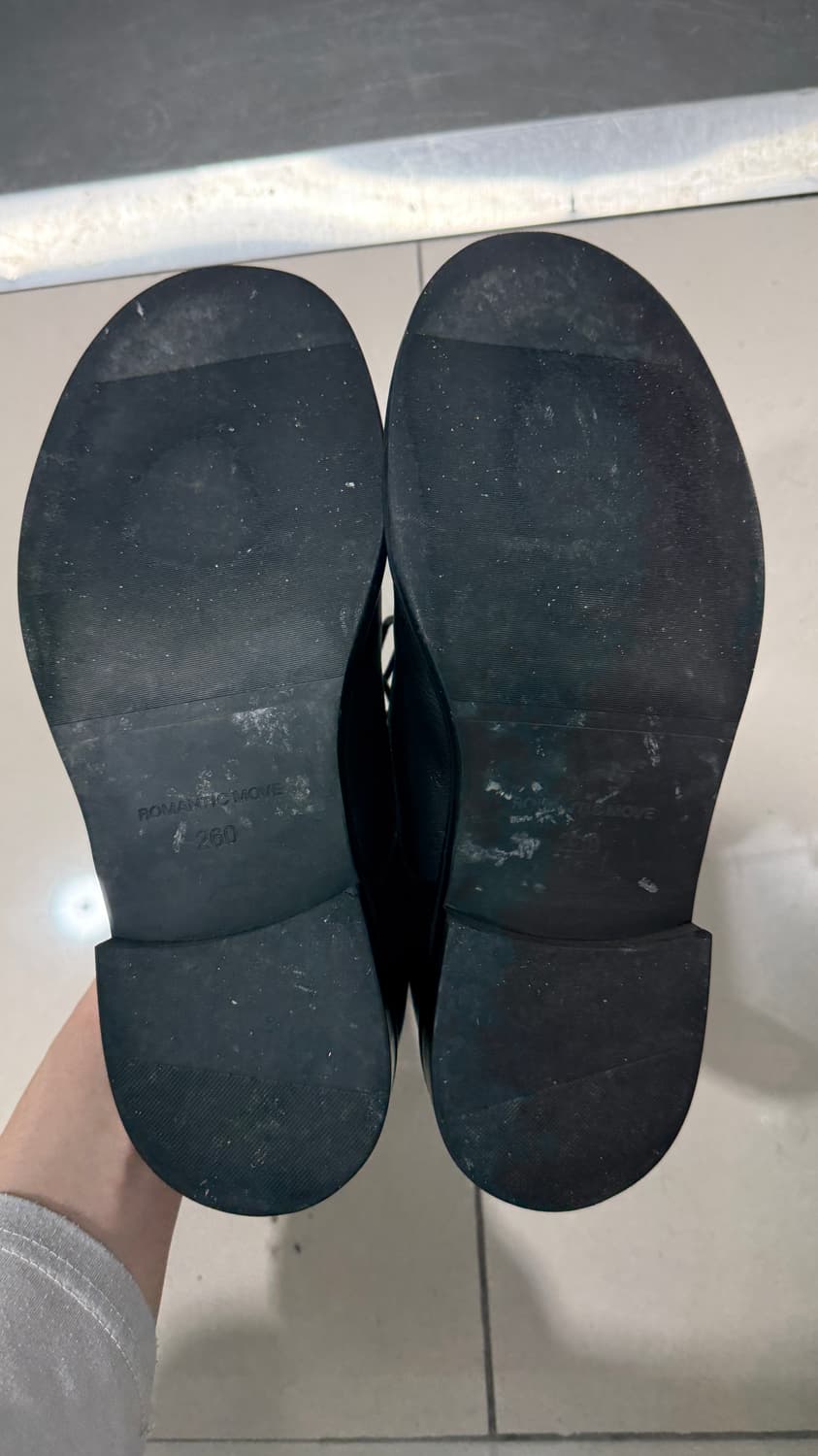 로맨틱무브 더비 홀스레더 블랙 상품이미지3