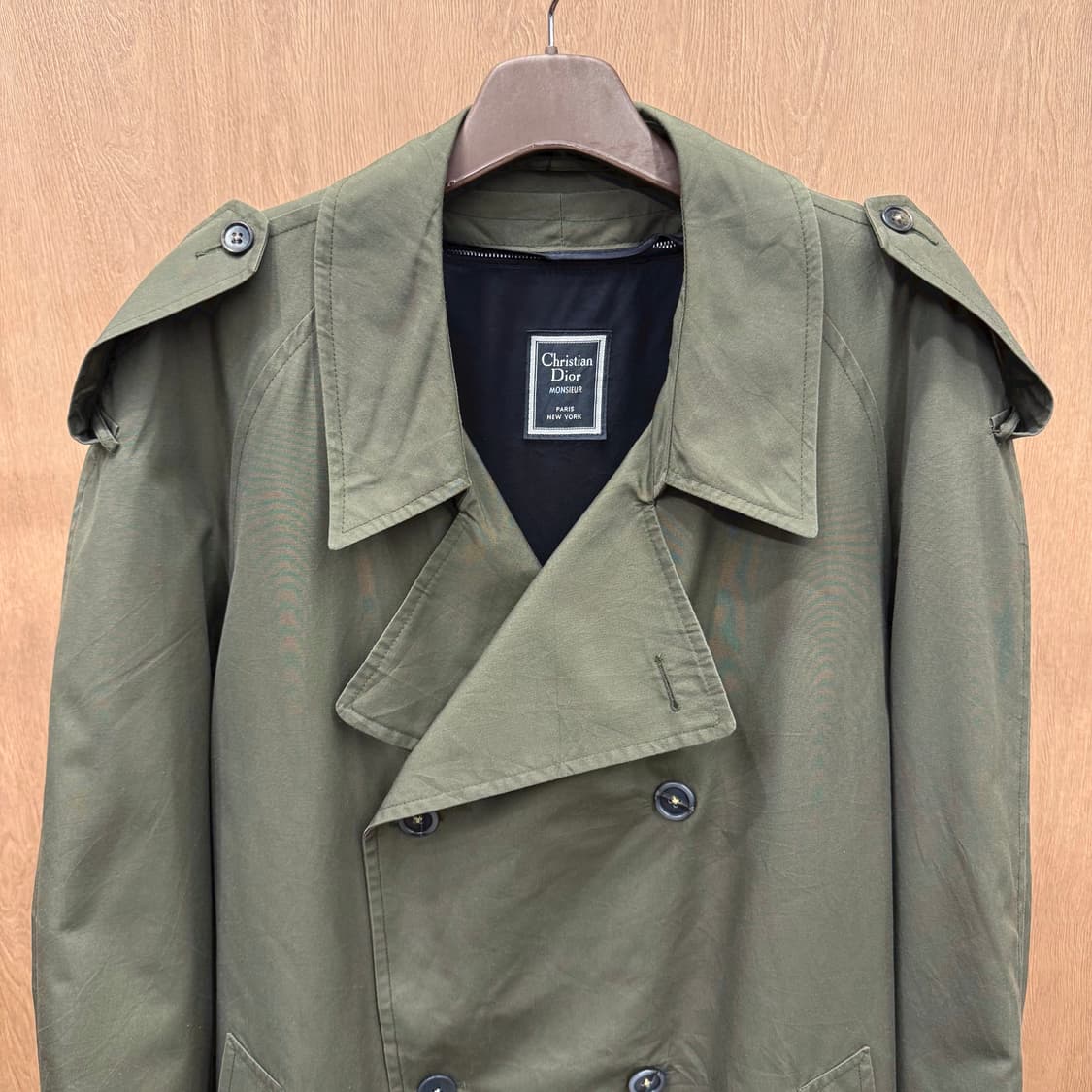 크리스찬 디올 트렌치 롱 코트 더블 브레스티드 견장 버튼 디테일 카키 상품이미지4