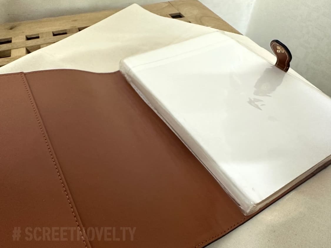  셀린느 트리옹페 다이어리 상품이미지4