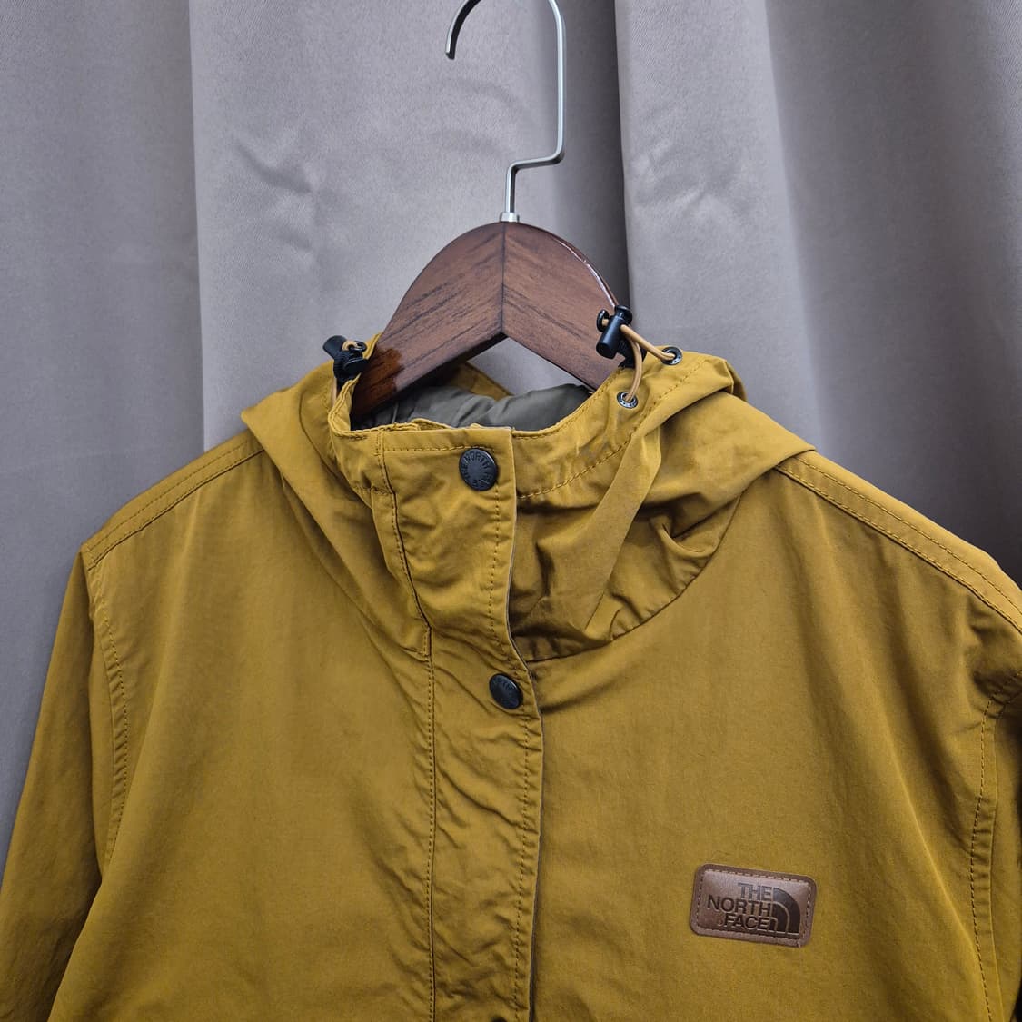 노스페이스 여성용 후드 야상 점퍼 95 상품이미지2