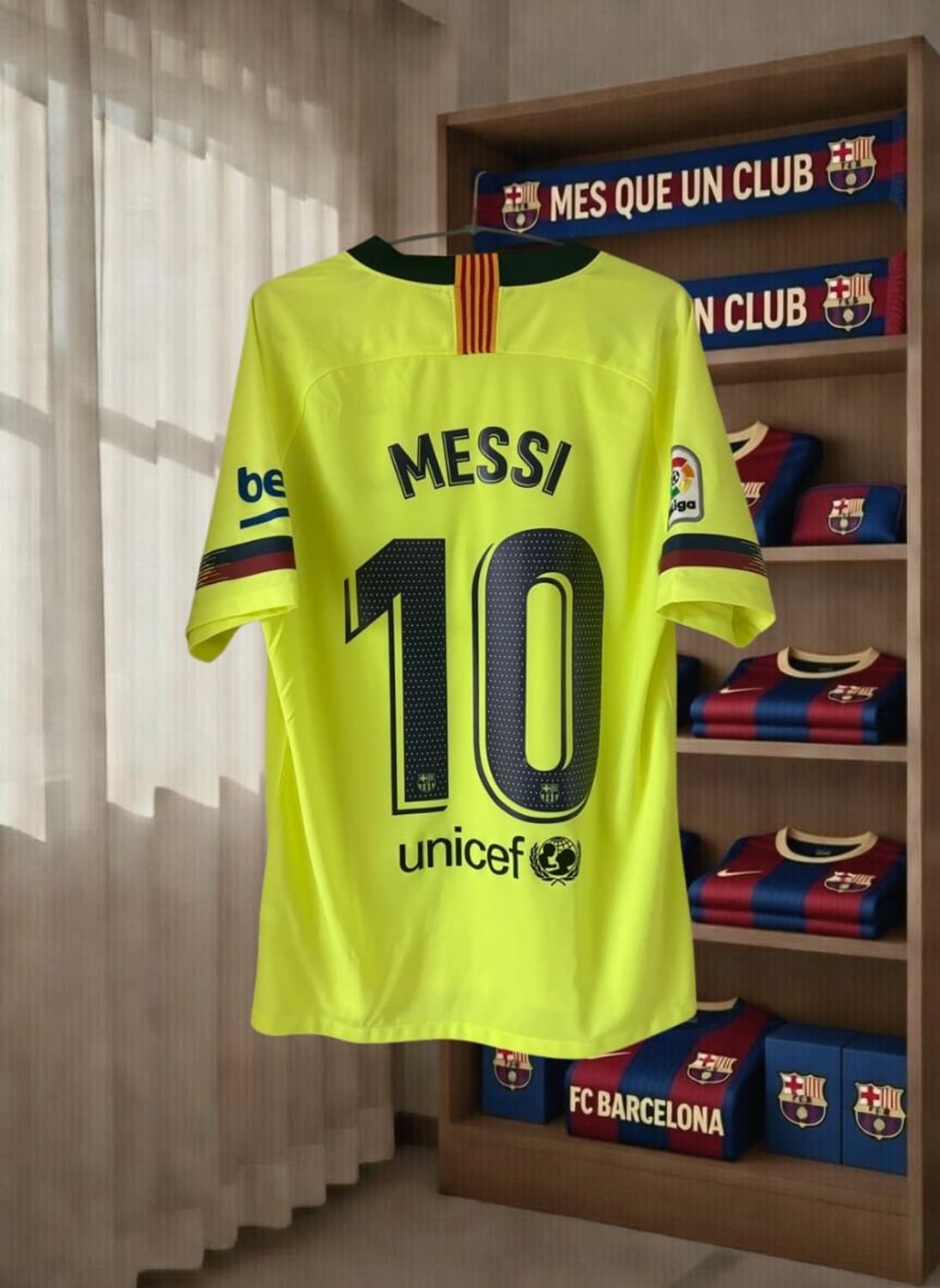 18-19 바르셀로나 어웨이 메시 유니폼 정품 상품이미지1