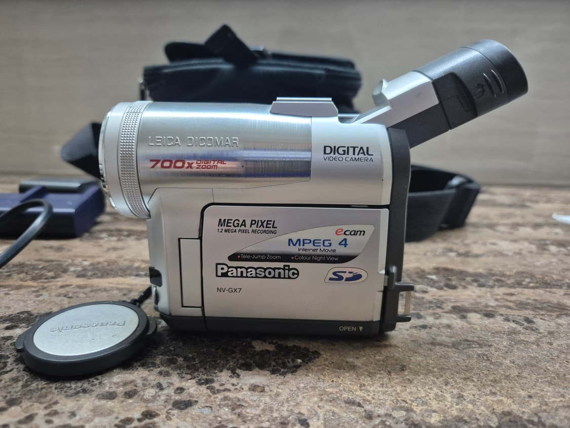 파나소닉 NV-GX7 디지털 캠코더입 상품이미지2