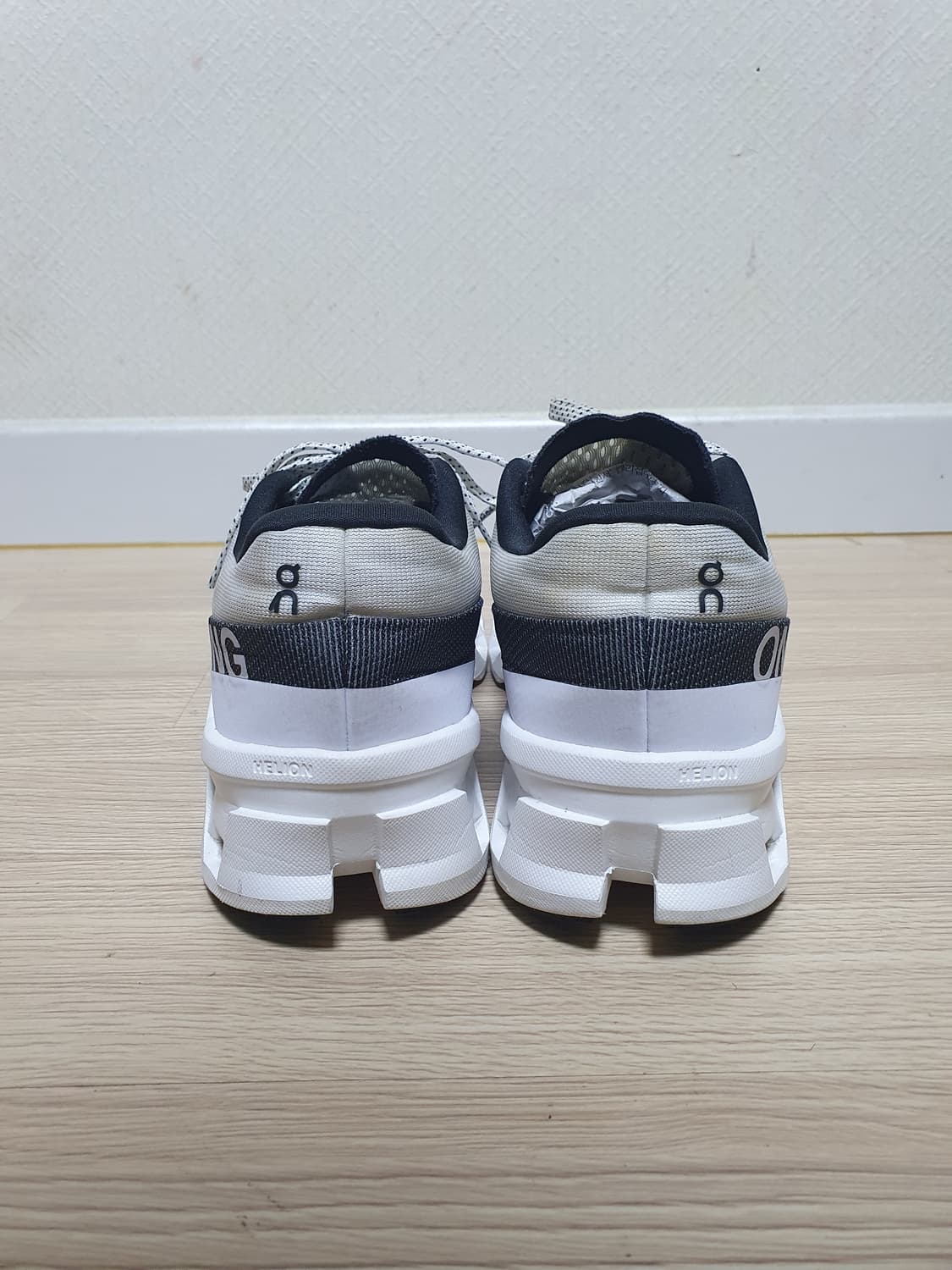 온러닝 클라우드몬스터2 러닝화 270 상품이미지5