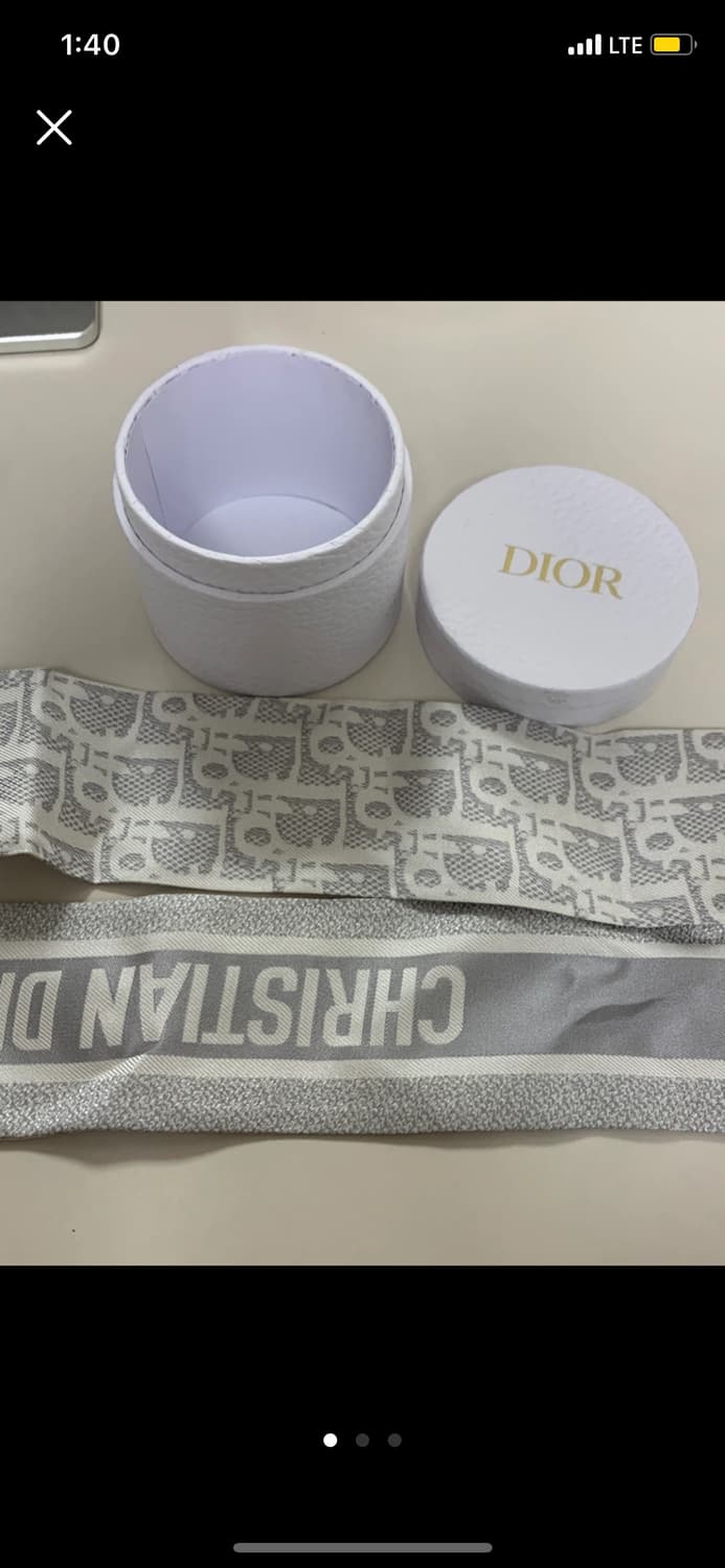 디올 쁘띠 스카프 새상품 상품이미지1