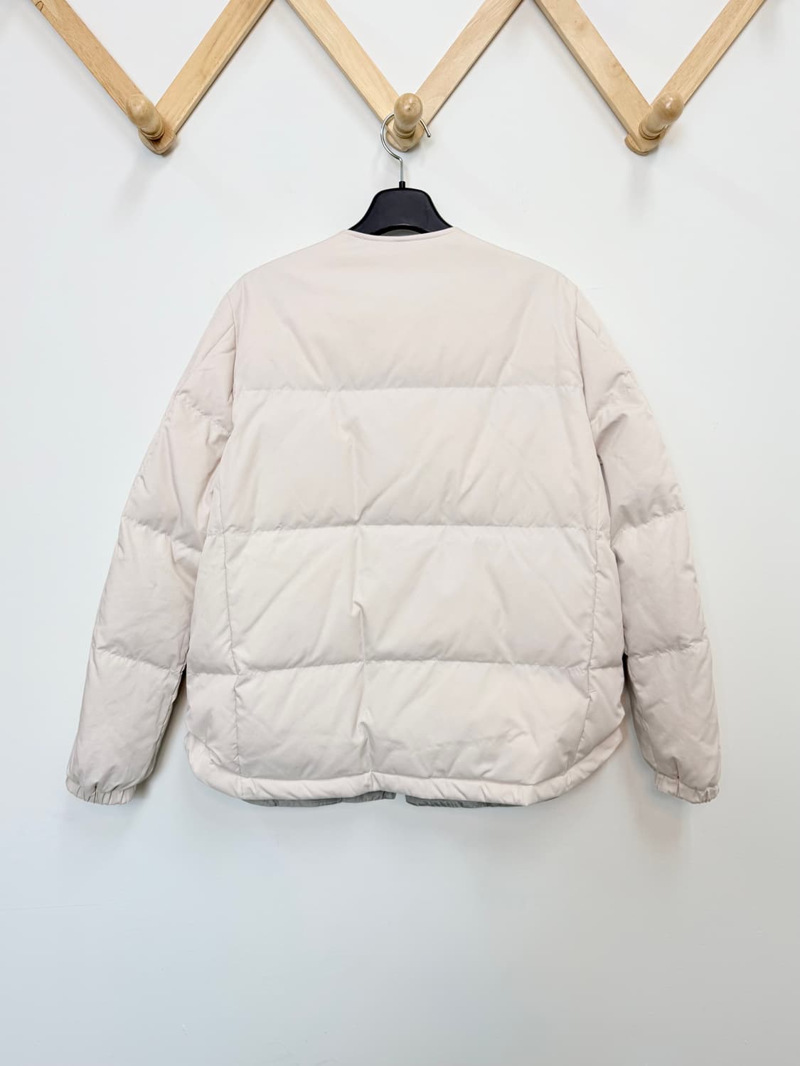 구호 KUHO 리버시블 구스패딩 상품이미지7