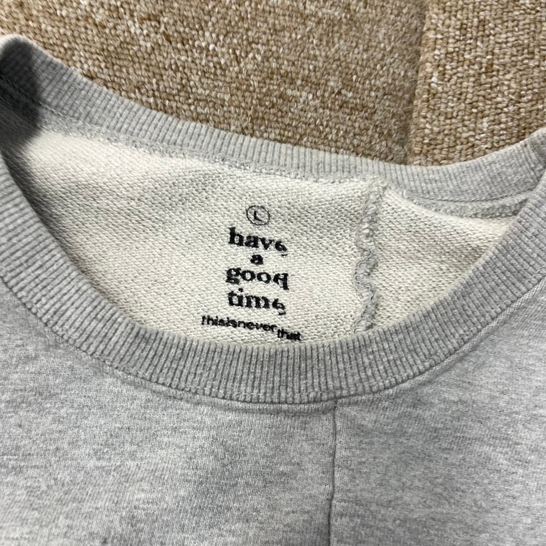 디스이즈네버댓 x 헤브어굿타임 콜라보 맨투맨 상품이미지4