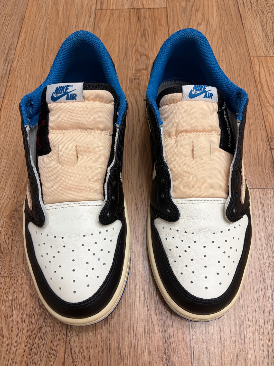 ( 265 ) 조던1 X 트레비스 스캇 X 프라그먼트 레트로 로우 OG  상품이미지2