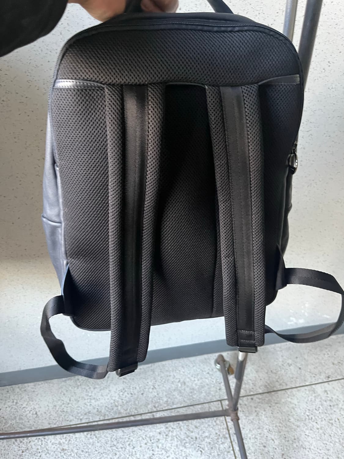 만다리나덕 듀플렉스 송아지 가즉 백팩 상품이미지2