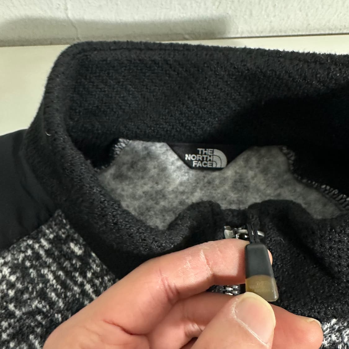 L 노스페이스 블랙 보카시 니트집업 상품이미지5