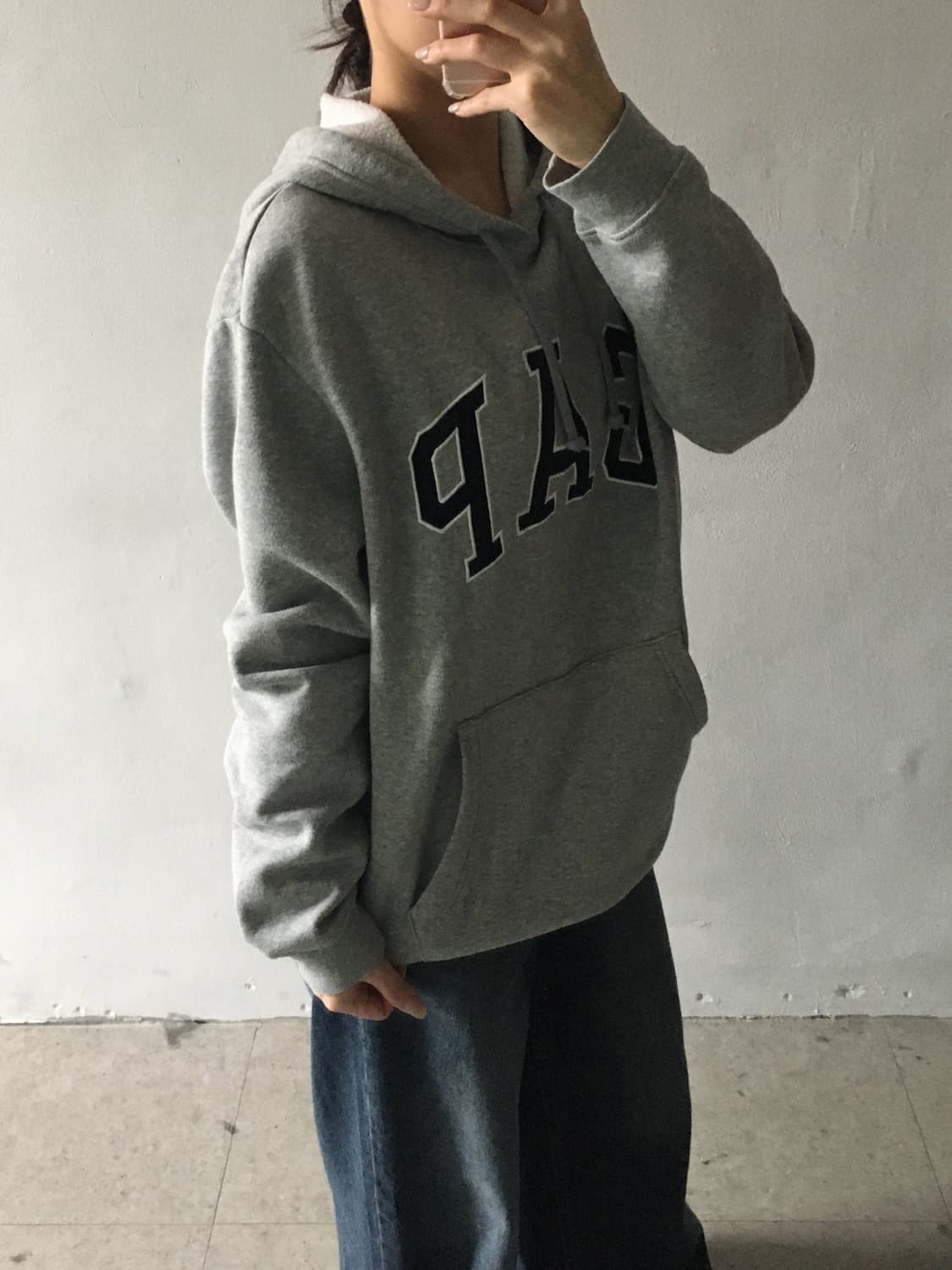 갭 빅로고 후드티 상품이미지2