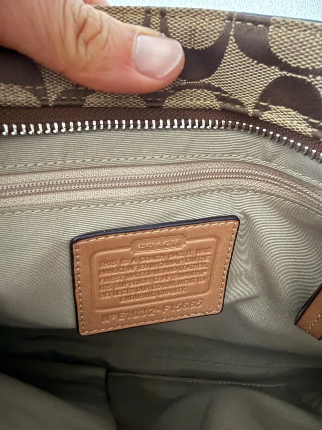 코치(COACH) 모노그램 토트 숄더백 상품이미지9